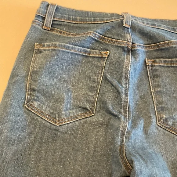 J Brand High Rise Blue Denim Flare Leg Jeans with Stretch, Size 26 - Picture 13 of 16